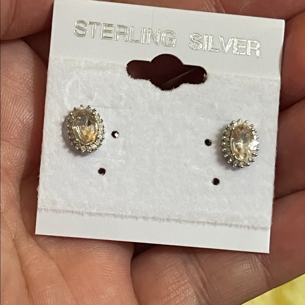 NWT Natural Morganite & Natural Diamond Oval Stud Earrings in 925 Silver 1CTW